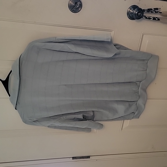 Bundle of short sleeve multiple colors golf shirts - Picture 5 of 16